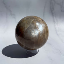 Load image into Gallery viewer, Peach Moonstone Sphere 01