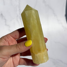 Load image into Gallery viewer, Lemon Calcite Tower 01