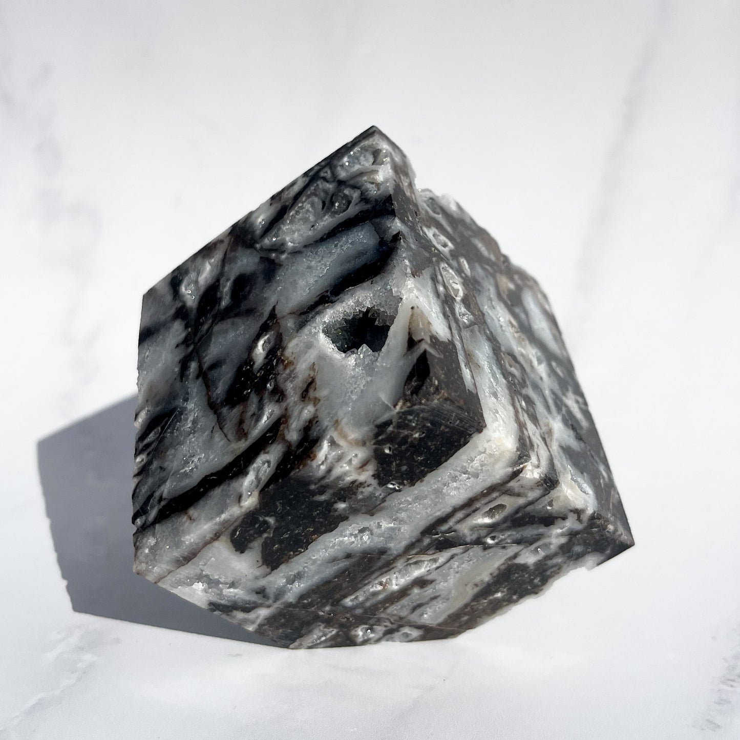 Druzy Quartz Chalcedony Floating Cube 03