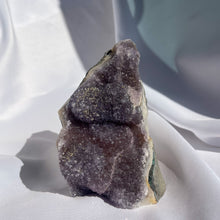 Load image into Gallery viewer, Amethyst Cut Base Cluster 01