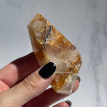 Load image into Gallery viewer, Golden Healer 01