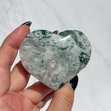 Load image into Gallery viewer, Moss Agate Heart 02