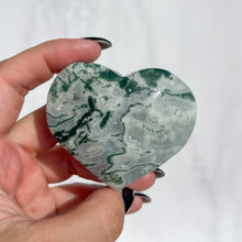 Load image into Gallery viewer, Moss Agate Heart 02