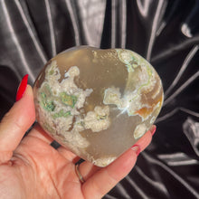 Load image into Gallery viewer, Flower Agate Chunky Heart 03