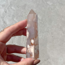 Load image into Gallery viewer, Flower Agate Tower 08