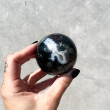 Load image into Gallery viewer, Moss Agate Sphere 01