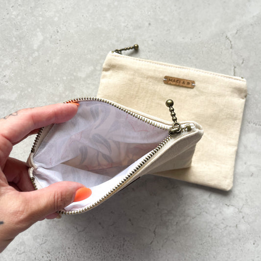 Sanddunes Pouch