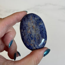 Load image into Gallery viewer, Sodalite Palmstone

