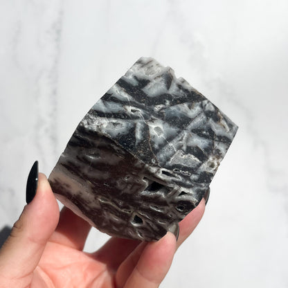 Druzy Quartz Chalcedony Floating Cube 01