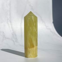Load image into Gallery viewer, Lemon Calcite Tower 01
