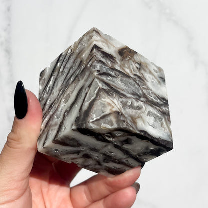 Druzy Quartz Chalcedony Floating Cube 02