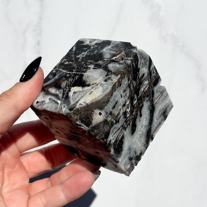 Druzy Quartz Chalcedony Floating Cube 03
