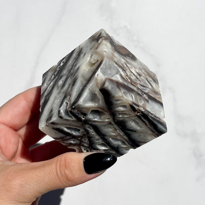Druzy Quartz Chalcedony Floating Cube 02