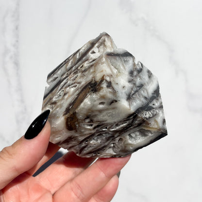 Druzy Quartz Chalcedony Floating Cube 02
