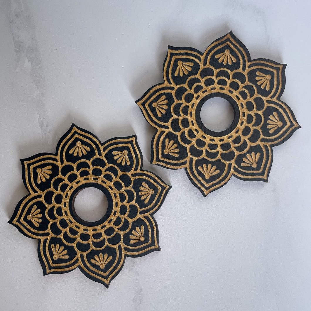 Wooden Flower Small Sphere Holders