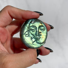Load image into Gallery viewer, Labradorite Sun/Moon 01

