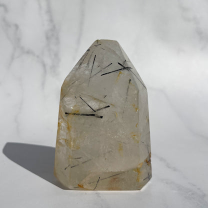 Included Quartz Tower 02