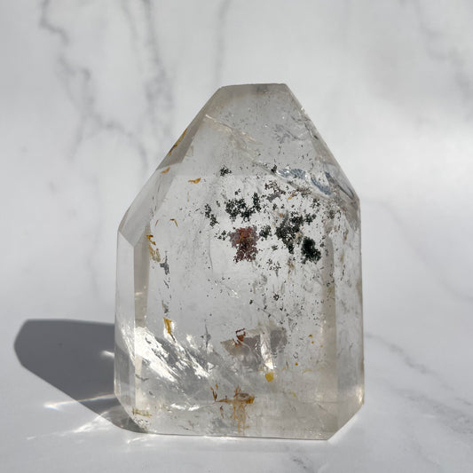Included Quartz Tower 01