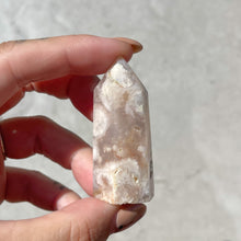 Load image into Gallery viewer, Flower Agate Tower 04

