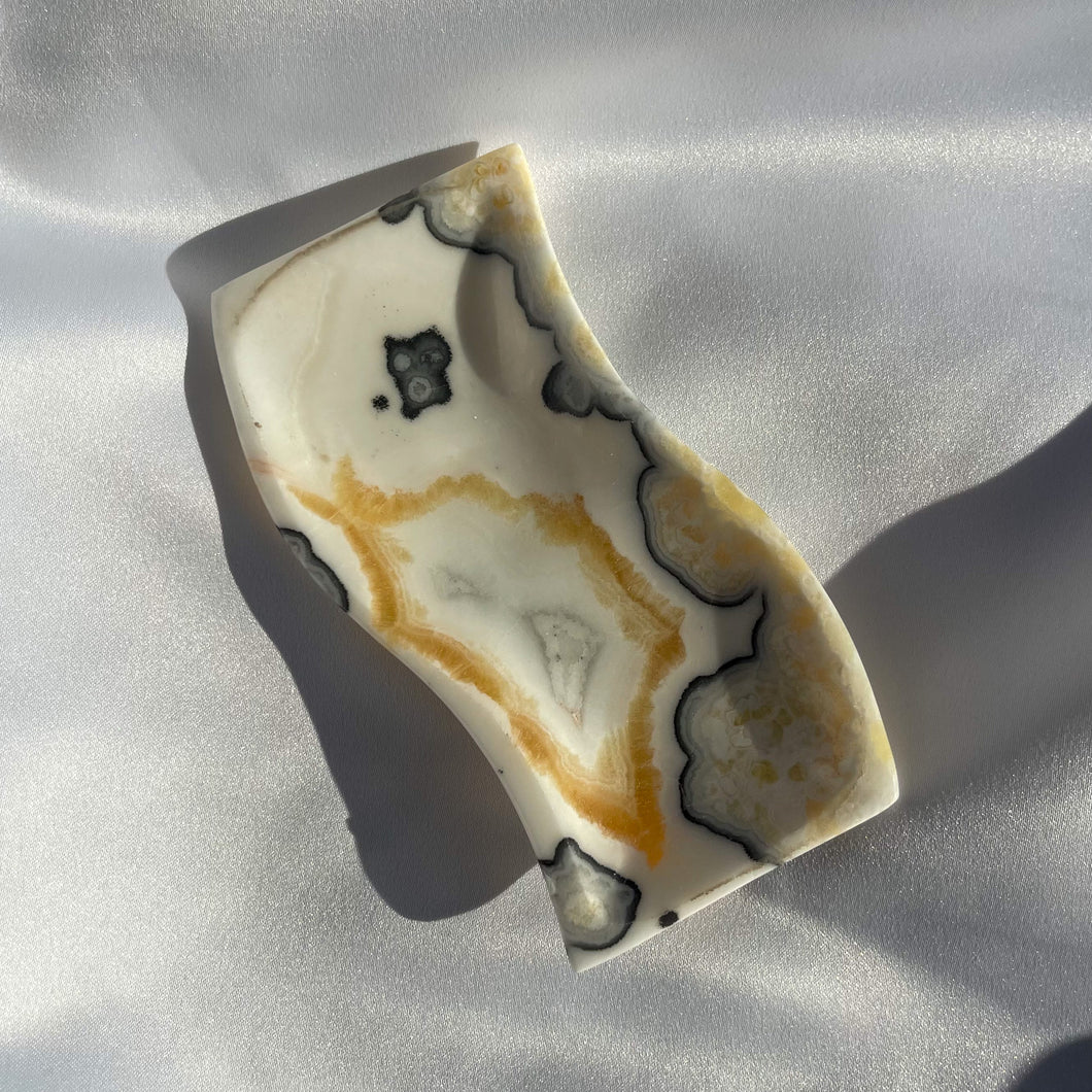 Mexican Onyx Wavy Dish 01