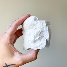 Load image into Gallery viewer, Raw Howlite #1
