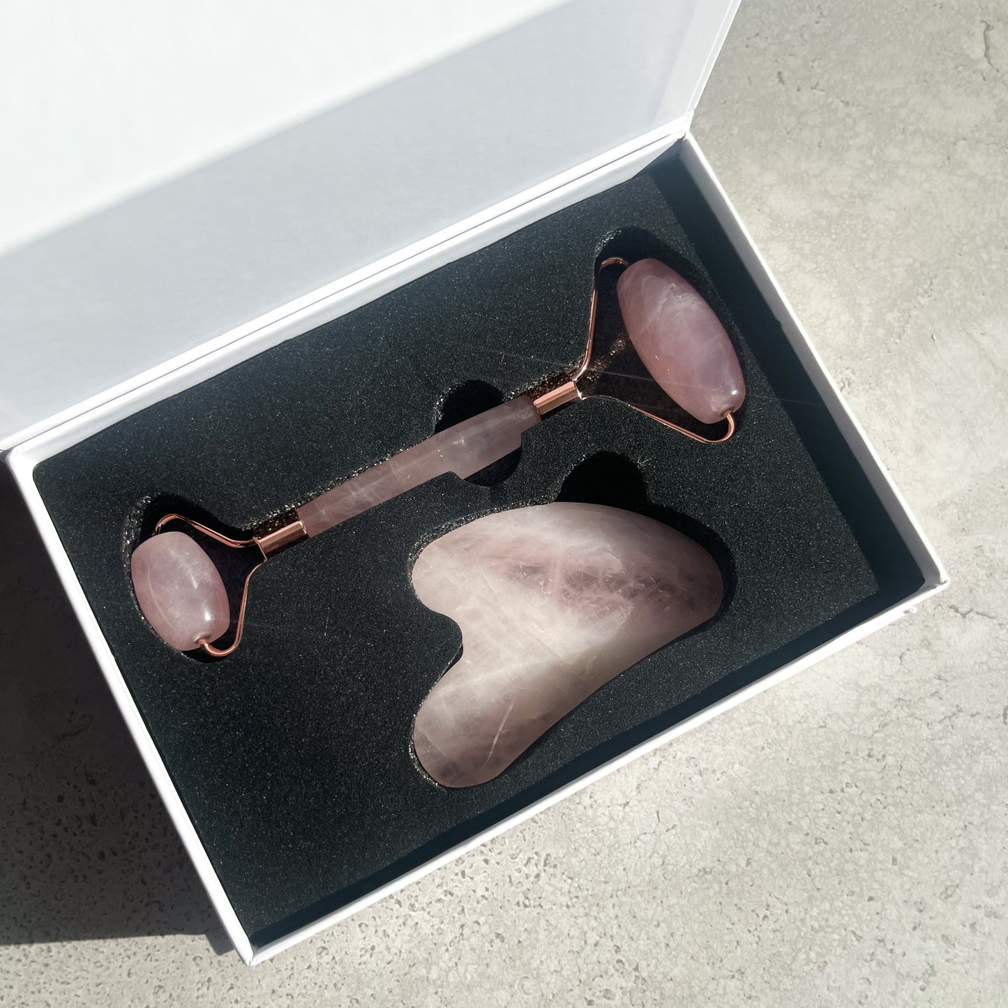 Rose Quartz Gua Sha & Roller Set